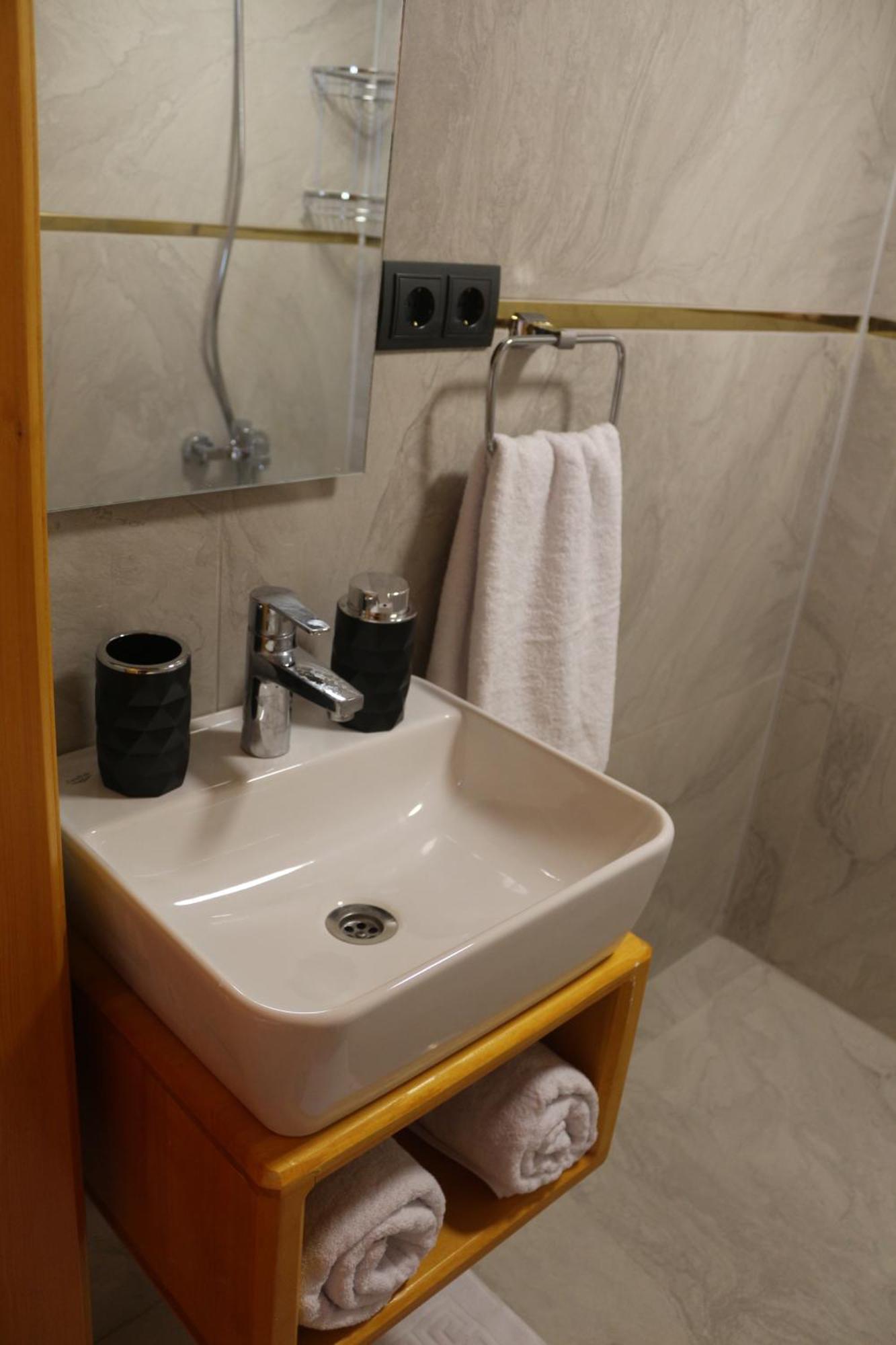 Moj Dom Kuecuekkoey Hotel Buitenkant foto