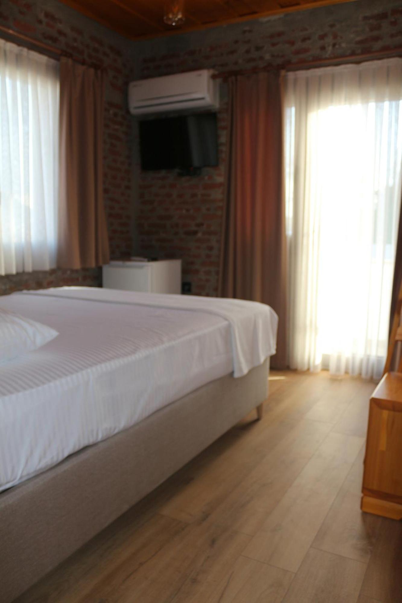 Moj Dom Kuecuekkoey Hotel Buitenkant foto